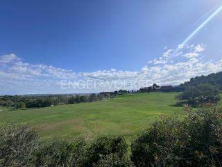 Residential Plot in Sant Esteve Sesrovires. Terreno premium urbanizado en el club de golf barcelona