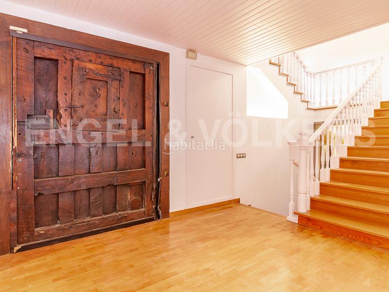 Foto 18ad4faa-7f5f-4500-bb2e-a6cc0863db65. Casa amb calefacció aparcament piscina a Golf-Can Trabal Sant Cugat del Vallès