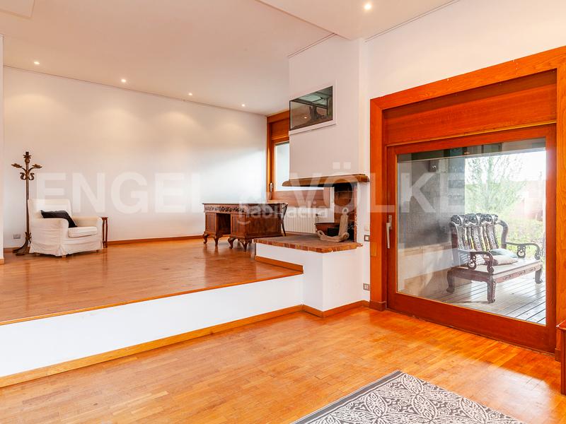 Foto 27372739-7911-42fd-a990-b0775bb5790b. Casa amb calefacció aparcament piscina a Golf-Can Trabal Sant Cugat del Vallès