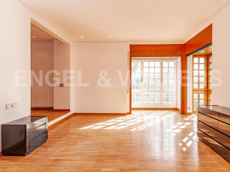 Foto 6f20f655-1c20-4214-833f-6f9350a508dc. Casa amb calefacció aparcament piscina a Golf-Can Trabal Sant Cugat del Vallès