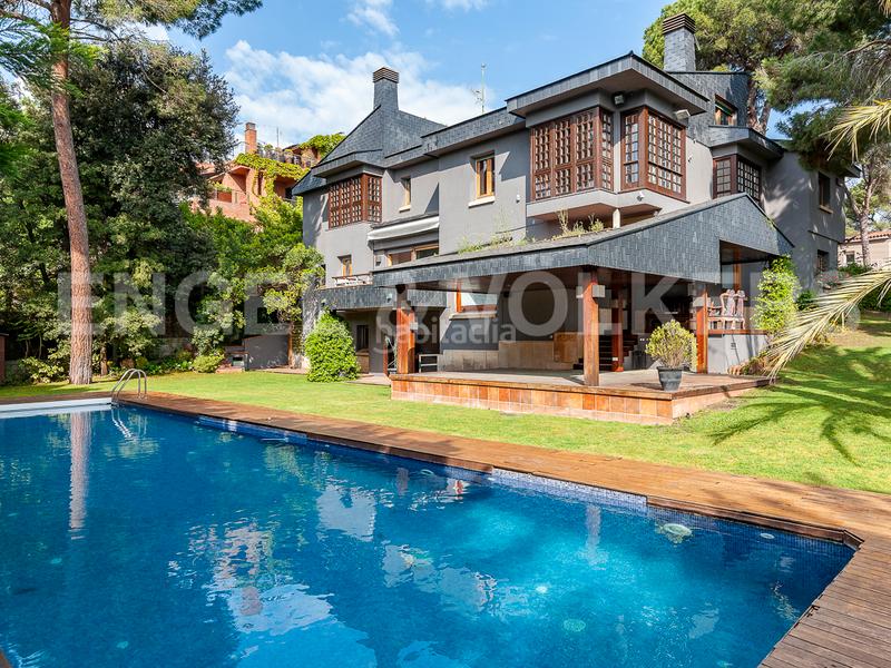 Foto 7a1fa60b-fba3-4041-ad59-6342d5b1d003. Casa amb calefacció aparcament piscina a Golf-Can Trabal Sant Cugat del Vallès