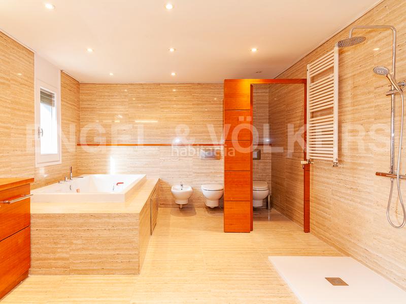 Foto 9dc01e19-9c25-41ff-8c32-fc9c0064ee5c. Casa amb calefacció aparcament piscina a Golf-Can Trabal Sant Cugat del Vallès