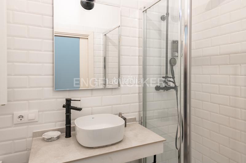 Foto 9f8aba4a-3e00-41c7-8e3c-7f0ab7699691. Apartament amb calefacció a Vila de Gràcia Barcelona