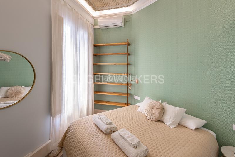Foto e81c201d-36ab-4a1e-895f-31f03d520b25. Apartament amb calefacció a Vila de Gràcia Barcelona