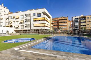 Lloguer Pis a Centre. Ático con piscina terraza