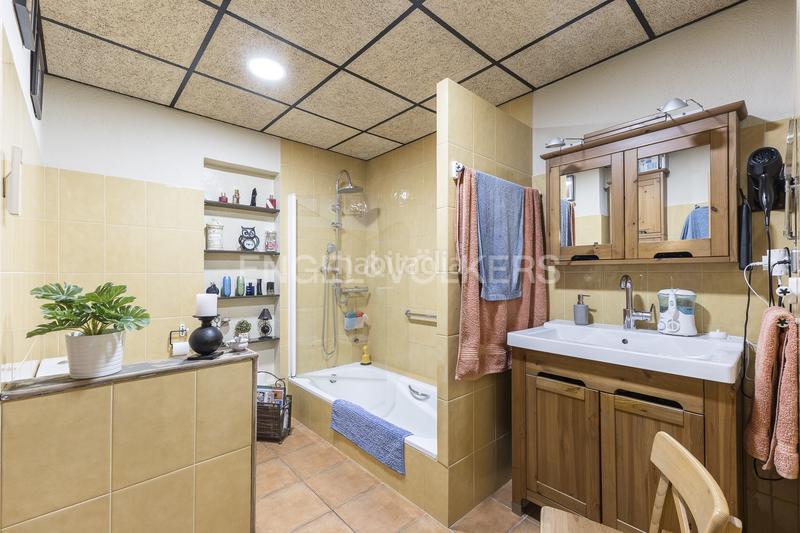 Foto 1e78975f-bcf9-4a44-b3e5-e36853616d26. Apartamento amplio piso reformado en poble sec en Barcelona
