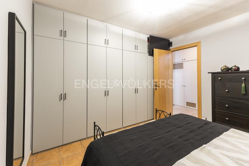 Foto 27843bfd-b302-430a-bef3-13d74dfda315. Apartamento amplio piso reformado en poble sec en Barcelona