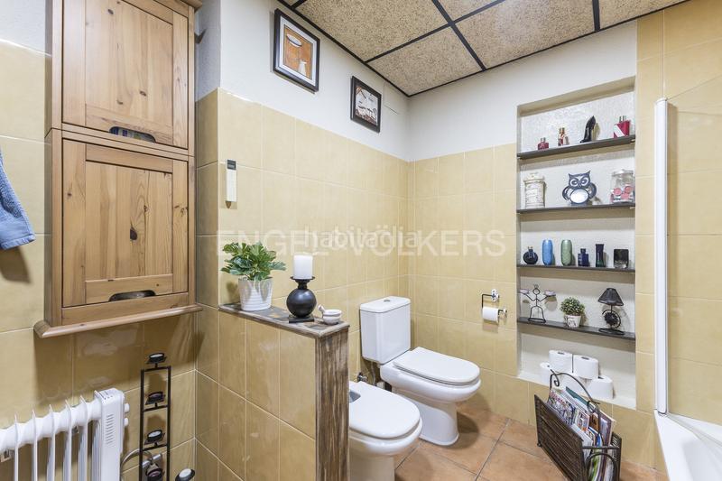 Foto 3ad1b5ee-83e1-431f-8e03-a1a501dde6ea. Apartamento amplio piso reformado en poble sec en Barcelona