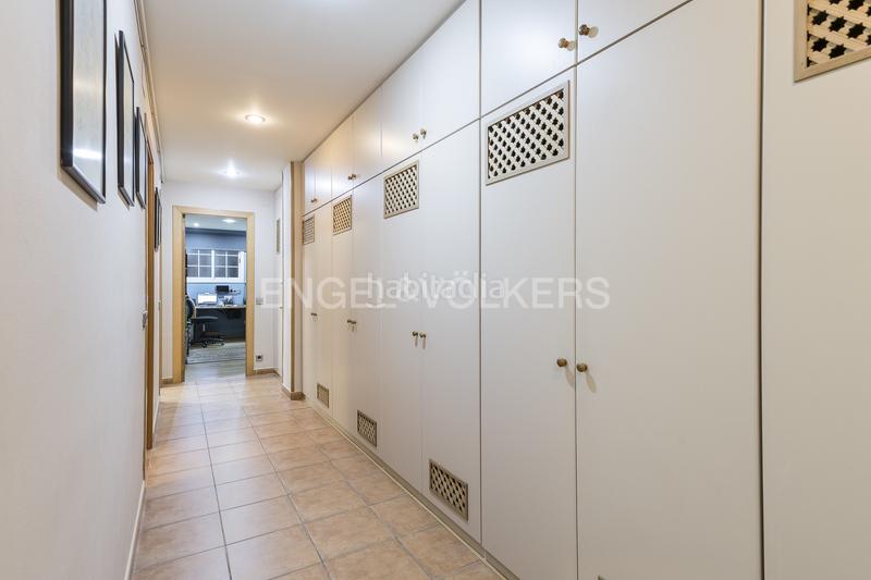 Foto b99c94d6-684f-446a-bfad-7a2171b0f4f8. Apartamento amplio piso reformado en poble sec en Barcelona