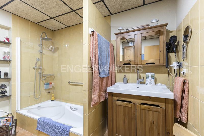 Foto d7387766-b02a-4fd4-85ea-020fb7ab6f36. Apartamento amplio piso reformado en poble sec en Barcelona