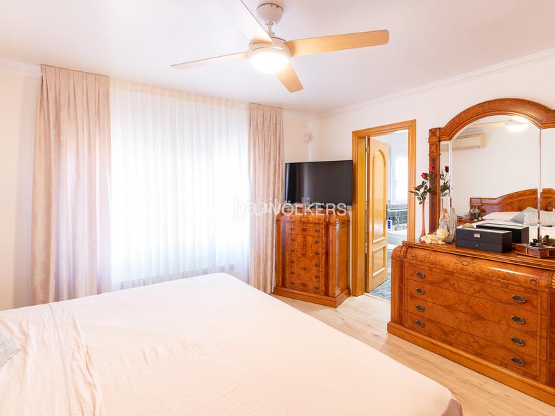 Foto 59de1dc6-9445-4efd-b636-e055fcedf4db. Haus mit heizung parking pool in Canovelles