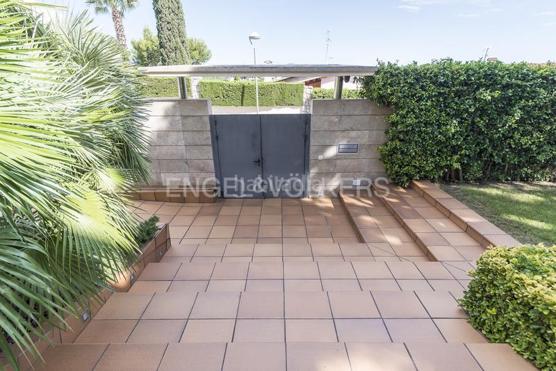 Foto 838b3ac6-04b2-4862-a253-1770f3e0e8b4. Casa con riscaldamento parcheggio piscina in L´Aragai Vilanova i la Geltrú