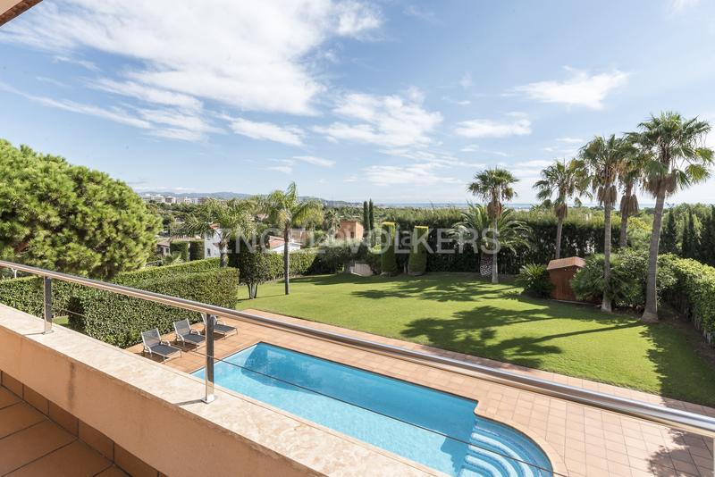 Foto c0a97980-5383-4aba-a27f-bca3d27b9ee3. Casa con riscaldamento parcheggio piscina in L´Aragai Vilanova i la Geltrú
