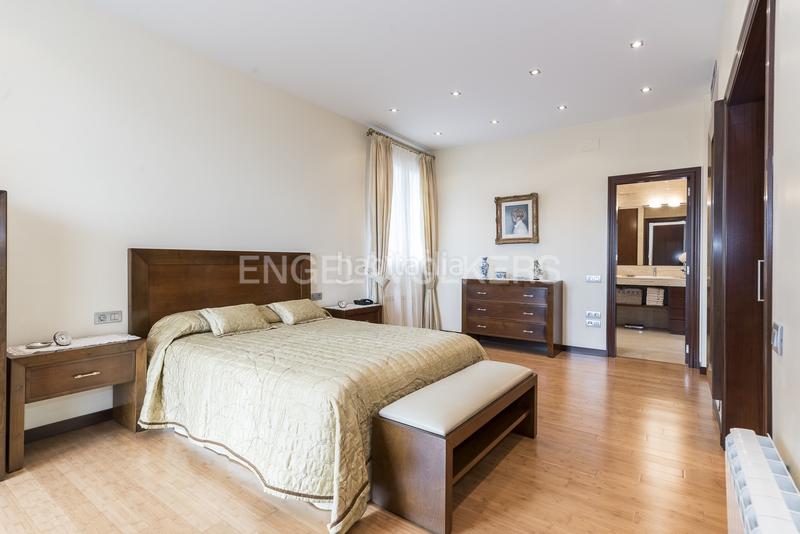 Foto fde6f20d-6502-48dd-8872-5dcb5f57d2b5. Casa con riscaldamento parcheggio piscina in L´Aragai Vilanova i la Geltrú