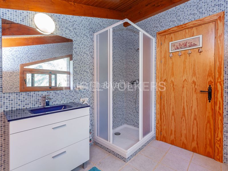 Foto 0f53ed69-d18c-45e6-ad6c-296e61b14a35. Casa amb calefacció piscina a Bellamar Castelldefels