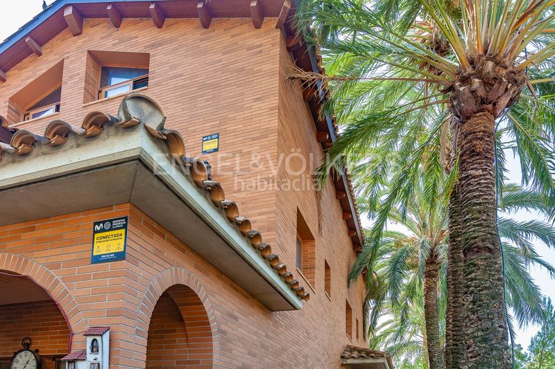 Foto 415949cc-eeb0-48a1-8b7a-3fc32d7c52ab. Casa amb calefacció piscina a Bellamar Castelldefels