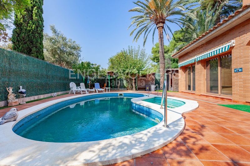 Foto 63c6348a-1564-4a9a-ae0f-ca046978f879. Casa amb calefacció piscina a Bellamar Castelldefels