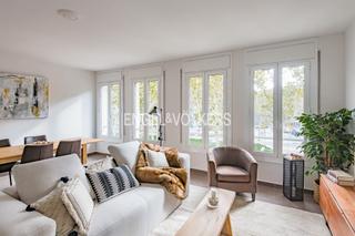 Piccolo appartamento in Dreta de l´Eixample. Piso con gran terraza en diagonal