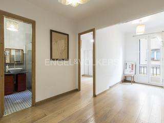 Apartament a El Poble Sec - Parc de Montjuïc. Encantador piso reformado en finca clásica con ascensor