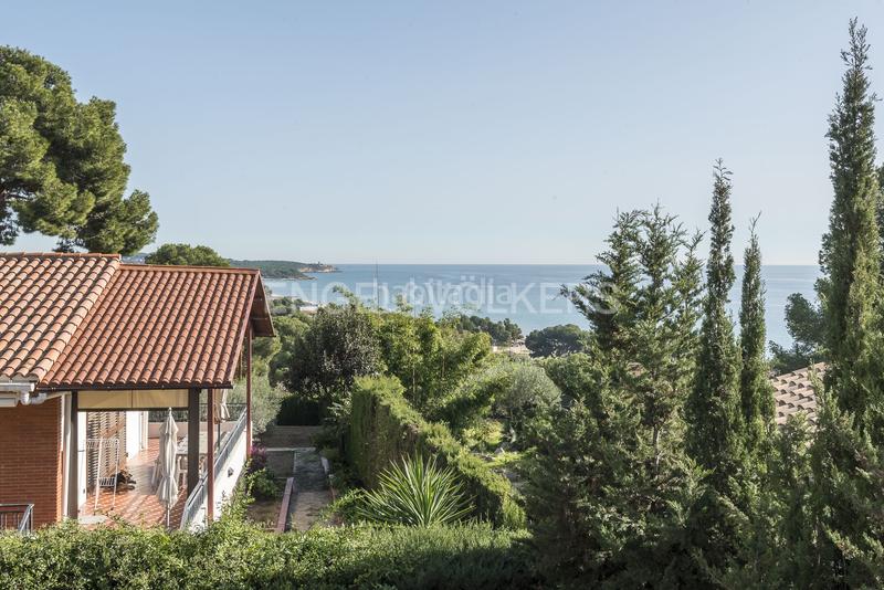 Foto 4e762453-dfd3-469b-bb9e-fa5f3ea3dcff. Maison avec chauffage parking piscine dans Urbanitzacions de Llevant Tarragona