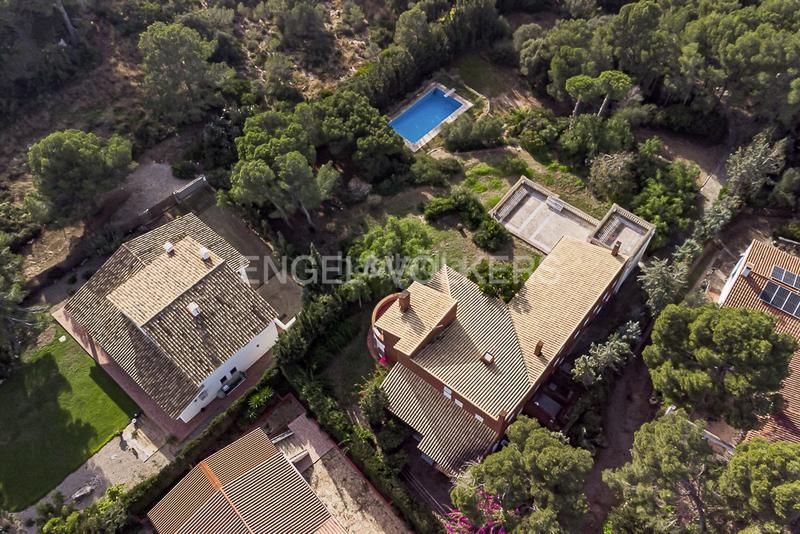 Foto 90e80200-4efa-46fc-b82e-5d9dfa4a3b7a. Maison avec chauffage parking piscine dans Urbanitzacions de Llevant Tarragona