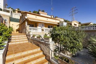 House in Els Canons - Les Orioles - Can Paulet. Casa unifamiliar en els  canons.