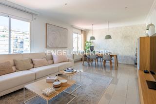 Appartement  Calàbria. Fabuloso y luminoso piso en eixample esquerra