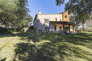 Casa a Bisbal del Penedès (La). Masía histórica con 83 hectáreas de terreno en la bisbal del pen