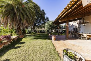 Casa a Bisbal del Penedès (La). Masía histórica con 83 hectáreas en baix penedès