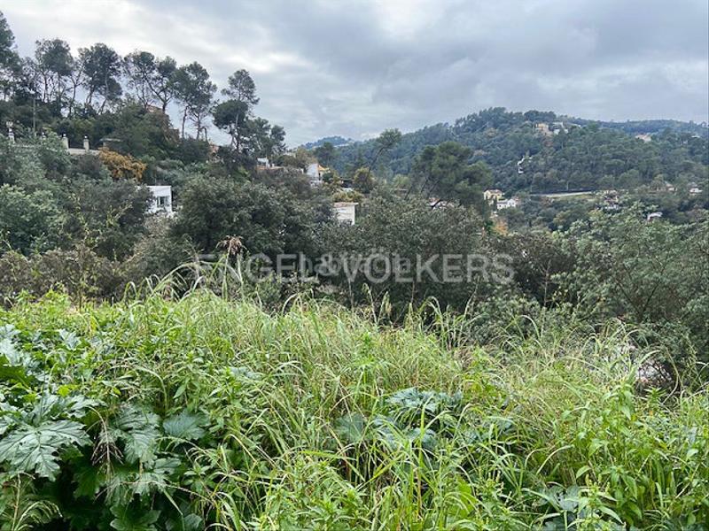 Foto 131dafb3-fea0-4e30-8aa7-6b8ae9a4c1b1. Wohngrundstück in La Floresta Sant Cugat del Vallès