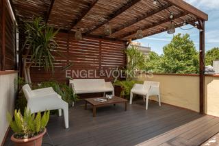 Apartment in Sants. Descubre este maravilloso ático con licencia turística en sants