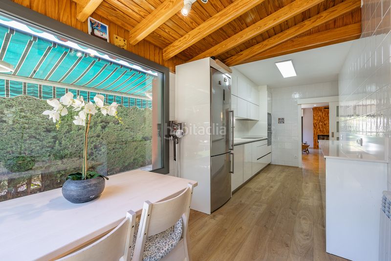 Foto 75367489-9f8b-4175-9b2f-809f879e74dd. Casa exclusiva casa a 4 vientos con jardín en can font en Castellar del Vallès