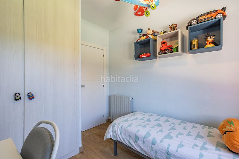 Foto a6dbffe5-228b-4481-8f44-8eb06c38de08. Casa exclusiva casa a 4 vientos con jardín en can font en Castellar del Vallès