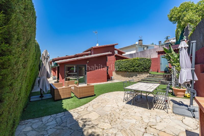 Foto bec8d782-2923-44ad-8ca4-cce9f6d3beb8. Casa exclusiva casa a 4 vientos con jardín en can font en Castellar del Vallès