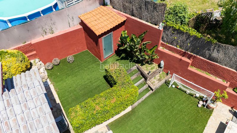 Foto dfee3b5f-9a82-402d-9156-c2f1932e5c0a. Casa exclusiva casa a 4 vientos con jardín en can font en Castellar del Vallès