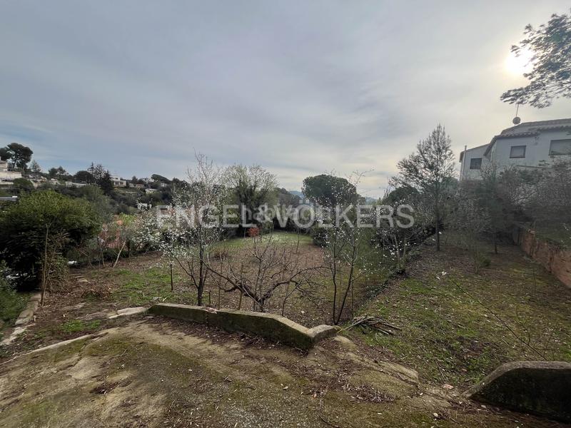 Foto 4d45b002-87fe-4bdd-b071-d1e2dacccc78. Terrain résidentiel dans Sant Muç Rubí