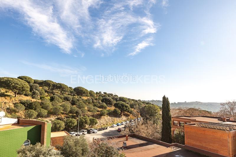 Foto 5949a5ec-672e-4580-849a-a1471c4b18ea. Maison avec chauffage parking dans Singuerlín Santa Coloma de Gramenet