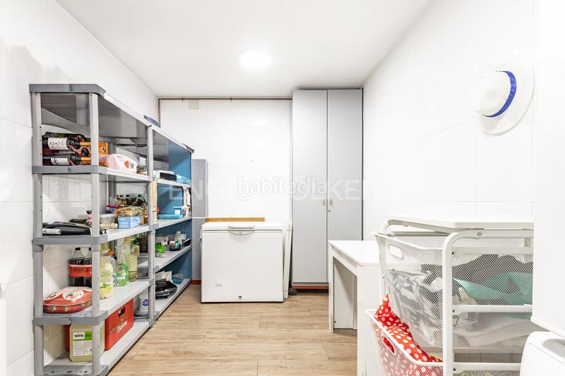 Foto cba56a03-112a-44d5-9f39-89c2690163d3. Maison avec chauffage parking dans Singuerlín Santa Coloma de Gramenet