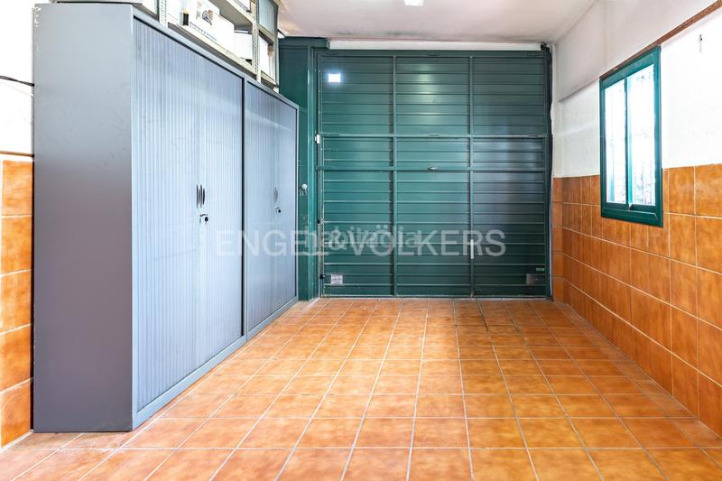 Foto d12ac670-b3da-4d56-b988-37a98f416060. Maison avec chauffage parking dans Singuerlín Santa Coloma de Gramenet