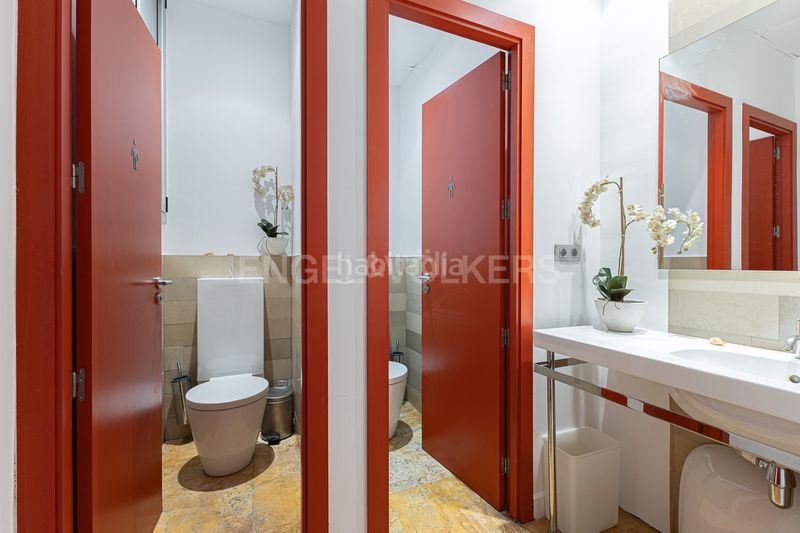 Foto b2c3d1b5-d2c8-4b74-9a32-e31570507233. Pis amb calefacció a Dreta de l´Eixample Barcelona