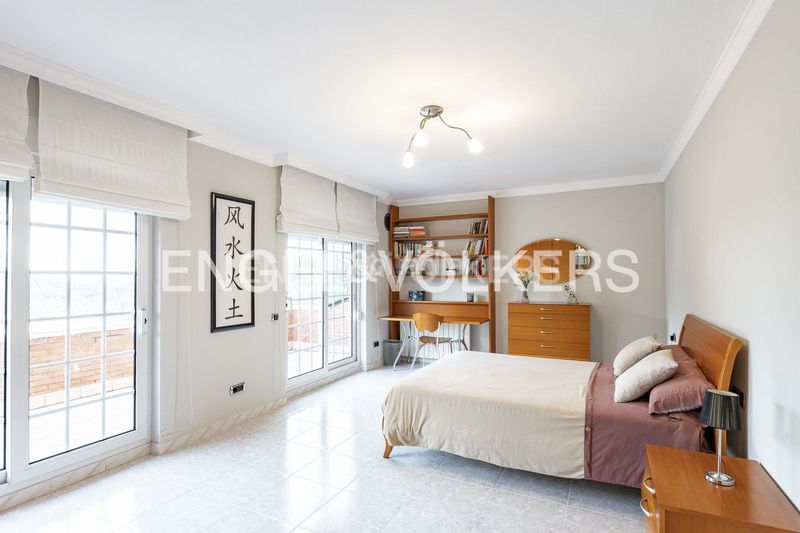 Foto 621ec65d-5b0e-41aa-9e93-e520f664e04b. Casa amb calefacció aparcament piscina a Corbera de Llobregat