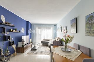 Apartment in Can Tintorer-Can Tries. Piso en venta en calle de montserrat roig