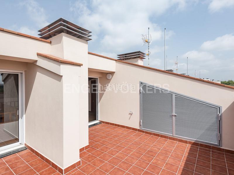 Foto 2a9789bd-3baa-4af0-9346-a73084ef099f. Attique avec chauffage parking piscine dans Mas Duran Sant Quirze del Vallès