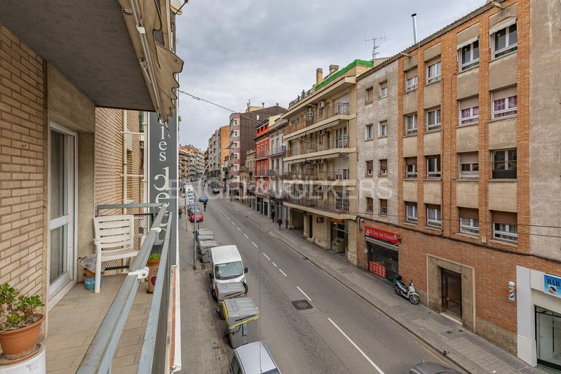 Foto 09f659c2-ddfc-477b-898a-702417ca7026. Apartamento soleado piso en zona céntrica nuda propiedad en Manresa