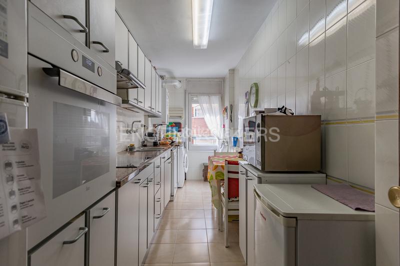 Foto 77591825-fbbd-4c5d-a542-7c0f100e5163. Apartamento soleado piso en zona céntrica nuda propiedad en Manresa