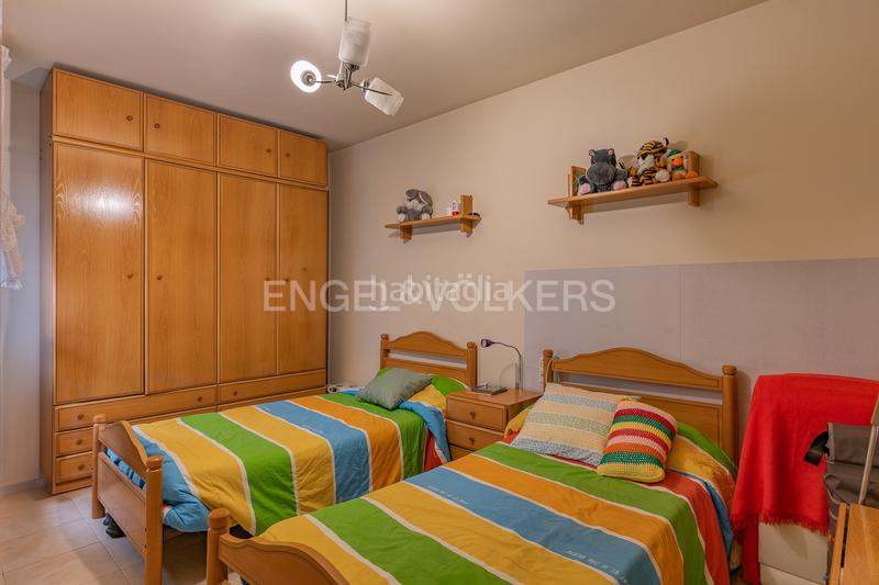 Foto ddc03552-a6d4-43f2-80e6-c6352475850c. Apartamento soleado piso en zona céntrica nuda propiedad en Manresa
