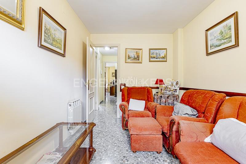 Foto 4cb58b25-bf3a-43cf-858b-ad2d53f1ac0a. Casa adossada amb calefacció aparcament piscina a Molins de Rei