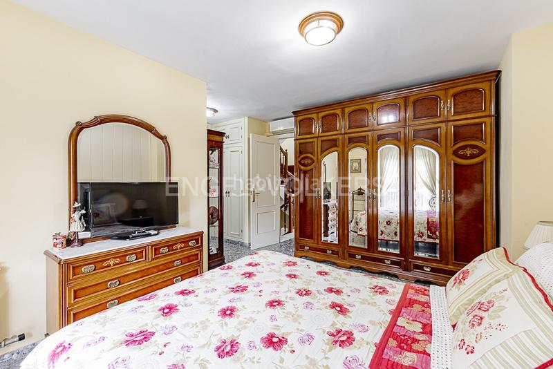 Foto 5f72fe21-5c71-4628-aea4-ecbaa4e1beab. Casa adossada amb calefacció aparcament piscina a Molins de Rei