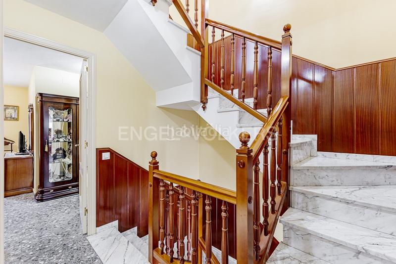 Foto 6a1c9a62-3e1f-4c40-9135-bfb1ca2c11cc. Casa adossada amb calefacció aparcament piscina a Molins de Rei