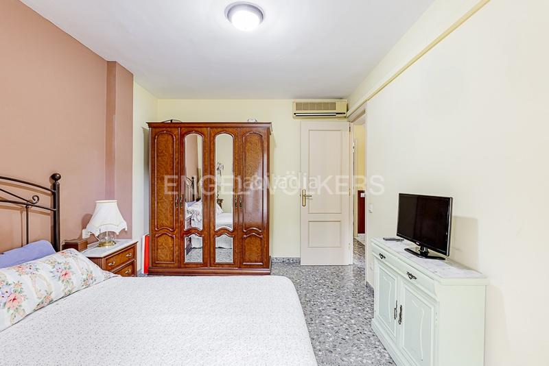 Foto 7bc47887-0e41-420a-816c-8dd2aace42fa. Casa adossada amb calefacció aparcament piscina a Molins de Rei